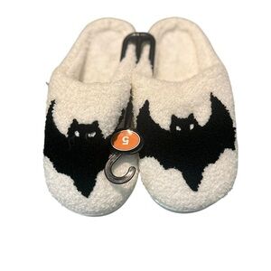 Halloween, Bat slippers, size 5-6